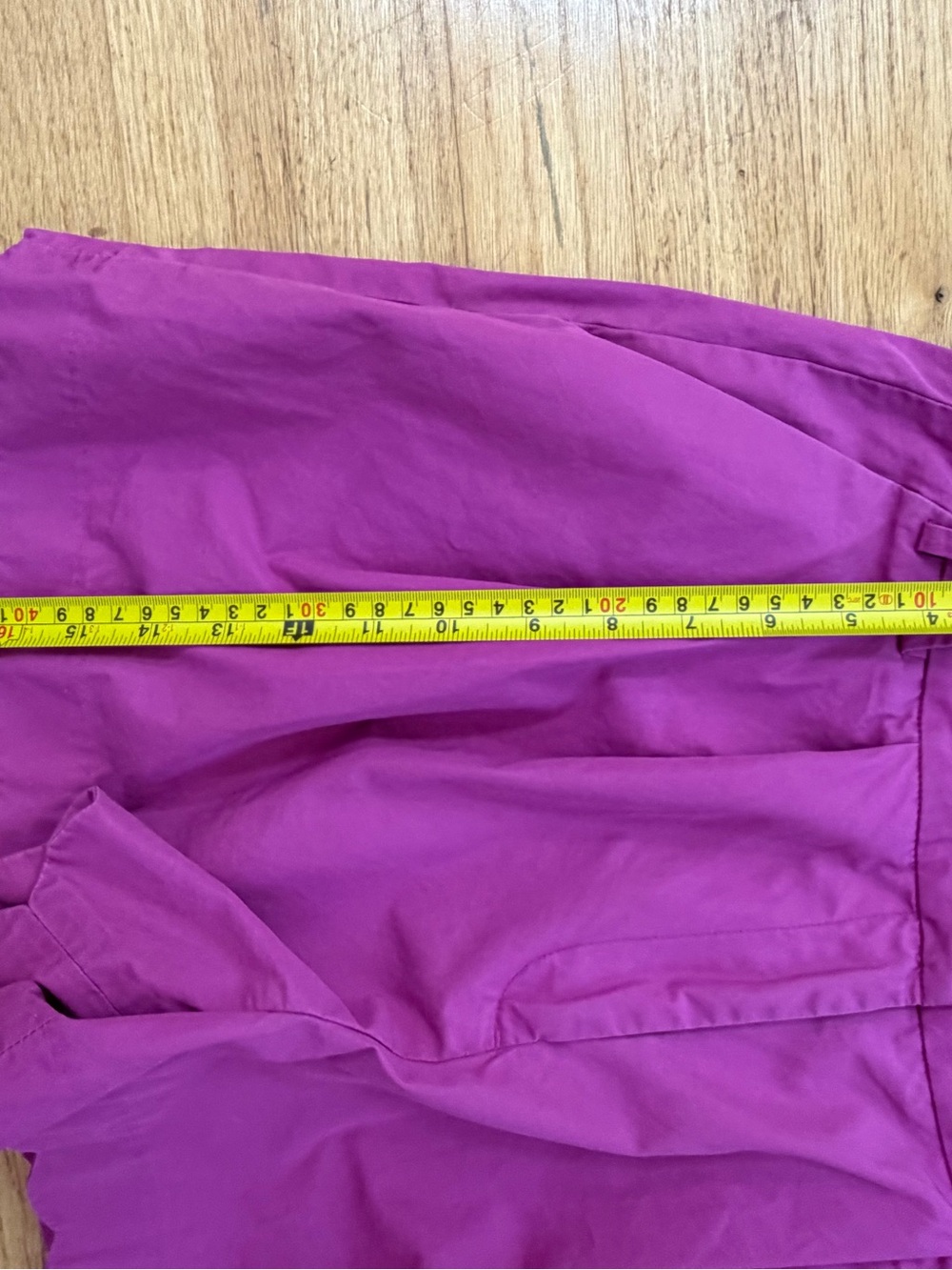 High-Waist Scalloped Hem Shorts in Magenta - Picture 8 of 8